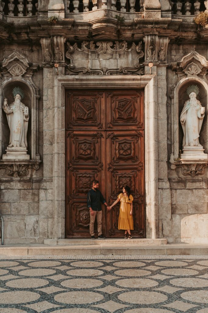 Porto photographer, couple photoshoot porto, vacation photoshoot porto, portugal photographer