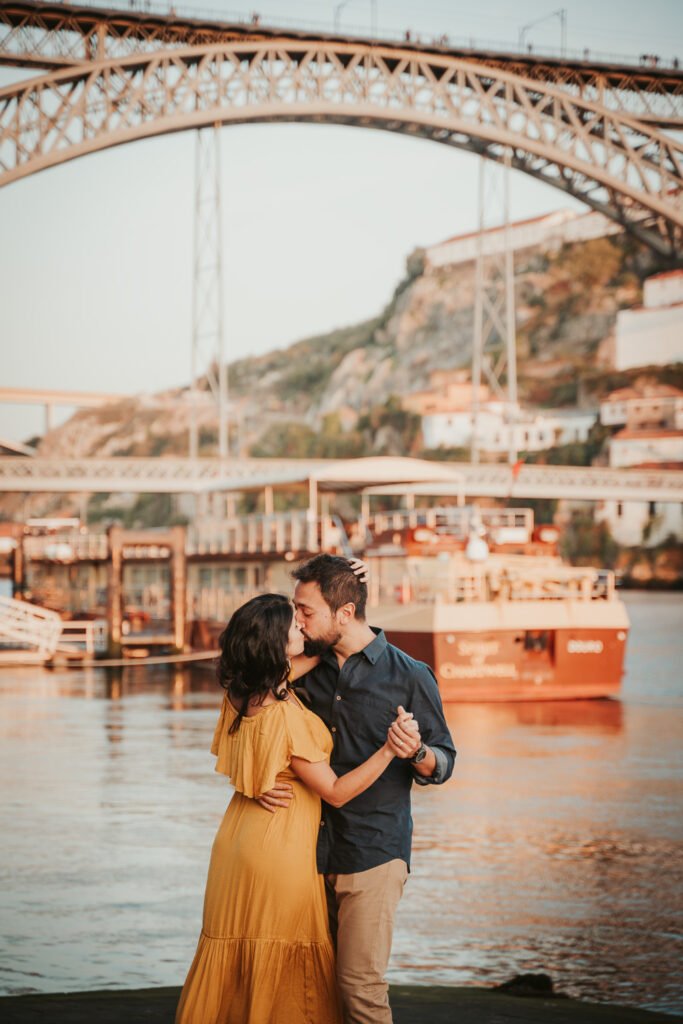 Porto photographer, couple photoshoot porto, vacation photoshoot porto, portugal photographer