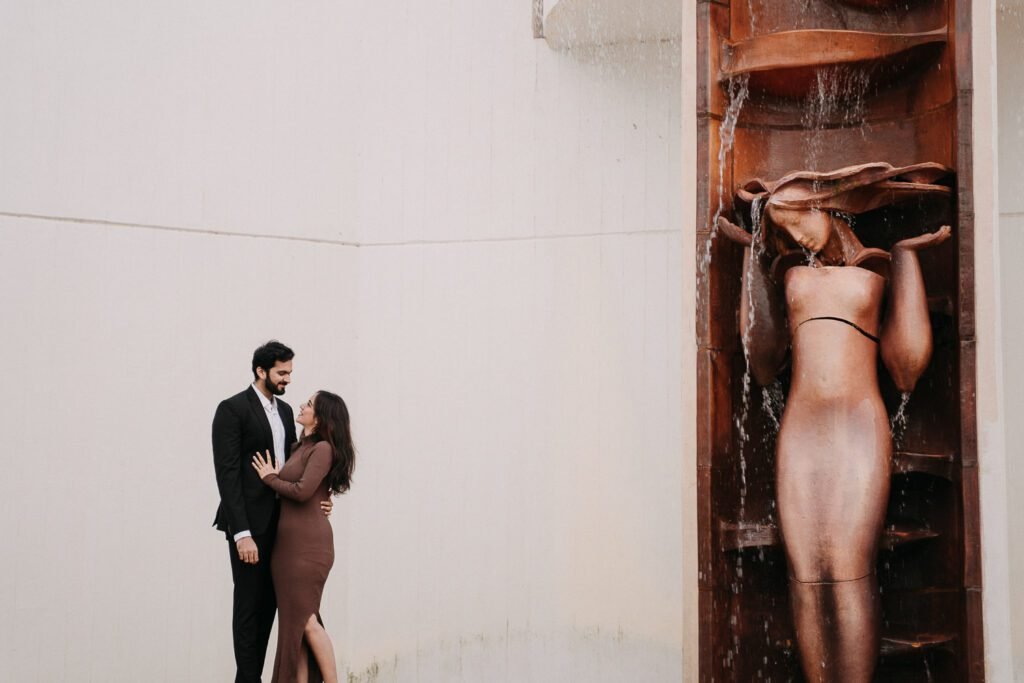 Photosession in Prague, industrial couple photoshoot, photo walk in prague, prague photographer