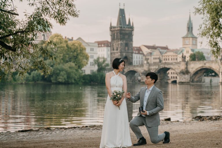 How to Plan a Perfect Surprise Proposal in Prague: Tips from Local Photographers