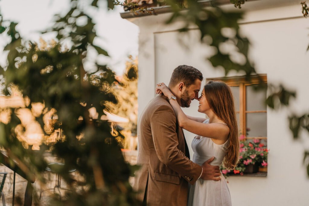 Pre wedding photoshoot in Prague, Prague wedding photographer, surprise proposal engagement, Prague photographer