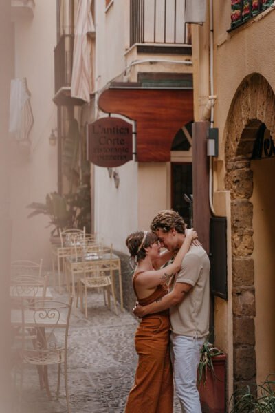 cefalu couple photoshoot, prewedding photographer sicily, honeymoon photographer sicily, engagement photoshoot sicily, beach couple photo ideas