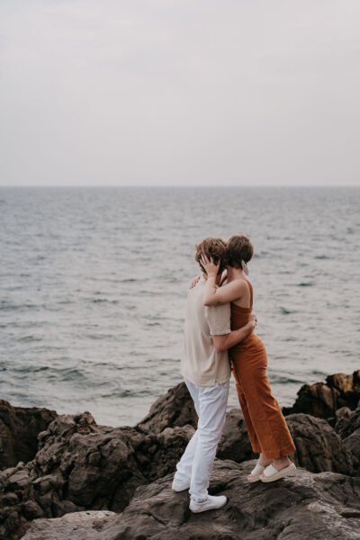 cefalu couple photoshoot, prewedding photographer sicily, honeymoon photographer sicily, engagement photoshoot sicily, beach couple photo ideas