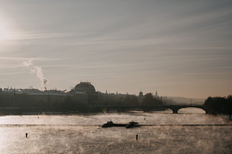 surprise proposal in Prague, prague photoshoot, engagement photoshoot prague, engagement photographer prague
