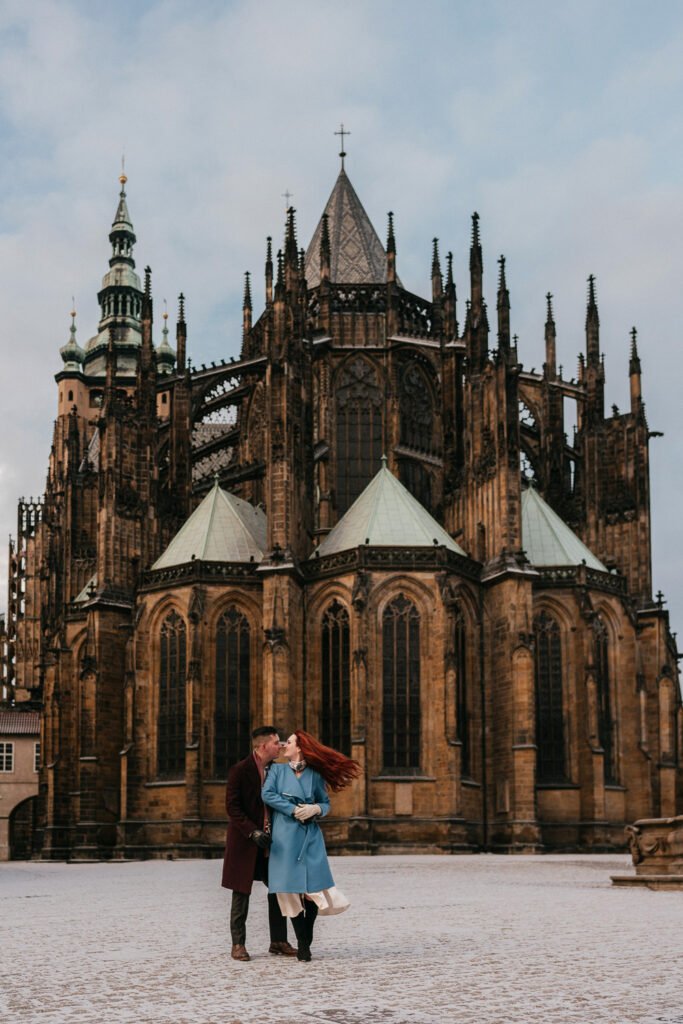 couple photoshoot in prague, winter photoshoot prague, prague photographer, elopement prague