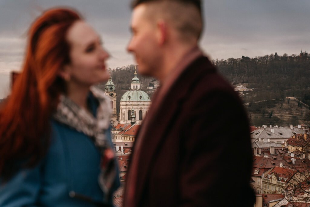 couple photoshoot in prague, winter photoshoot prague, prague photographer, elopement prague