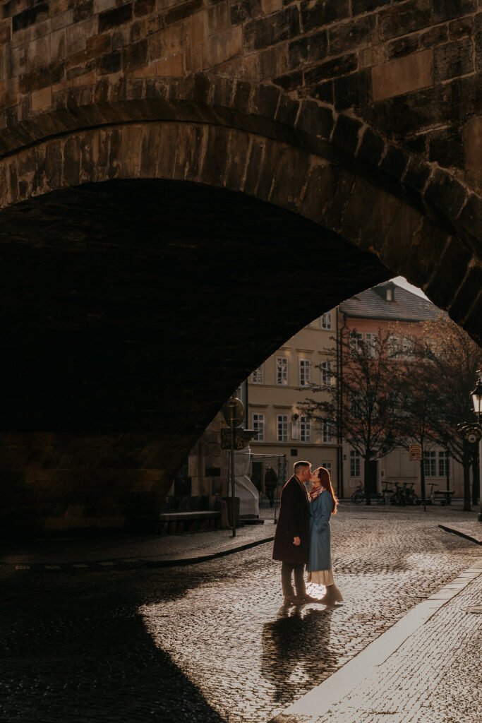 couple photoshoot in prague, winter photoshoot prague, prague photographer, elopement prague