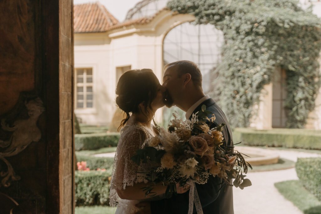 Anastasia & Michal: Wedding in Vrtba Garden, Czech wedding photographer, elopement prague