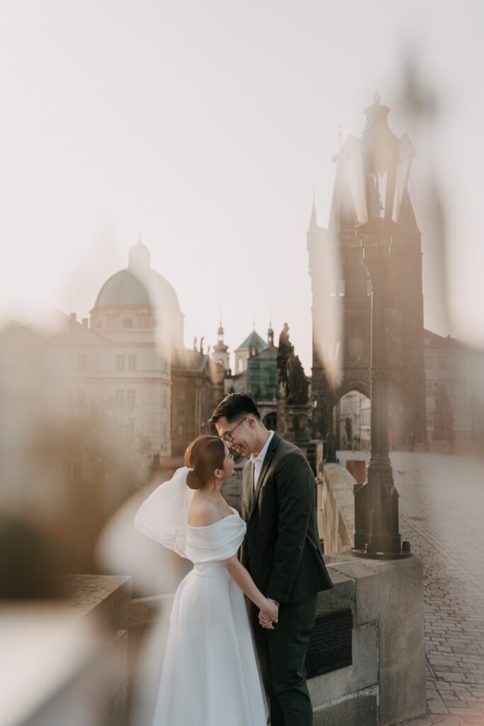 prewedding photosession in Prague, Prague photographer, destination photographer europe, engagement photographe rin prague, avvagraphy