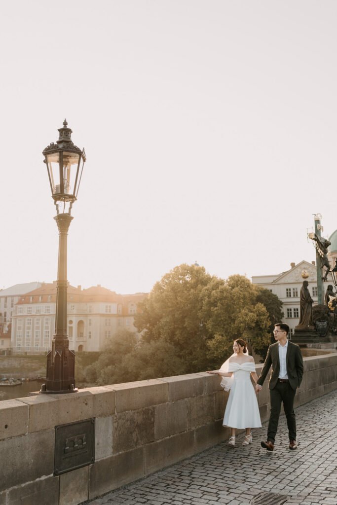 prewedding photosession in Prague, Prague photographer, destination photographer europe, engagement photographe rin prague, avvagraphy